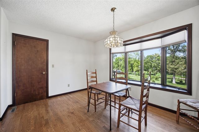 4140 Elkhorn Drive, Cedar Rapids, IA 52411