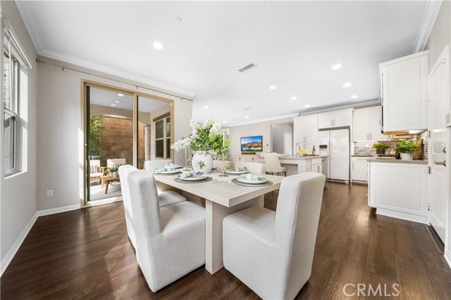 102 Yellow Pine, Irvine, CA 92618