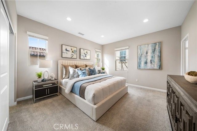 102 Yellow Pine, Irvine, CA 92618