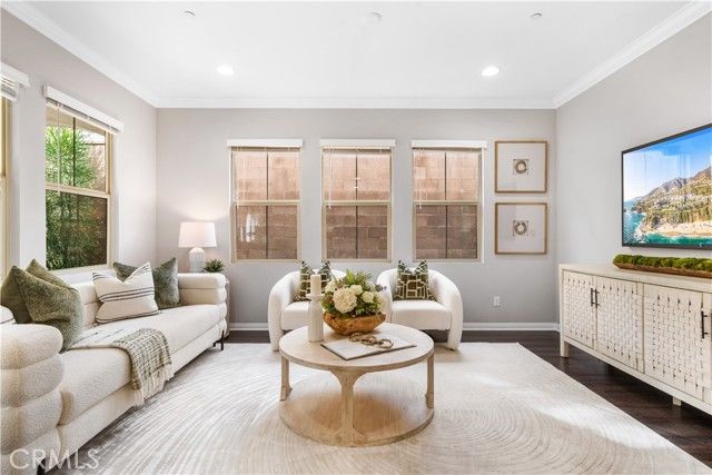 102 Yellow Pine, Irvine, CA 92618