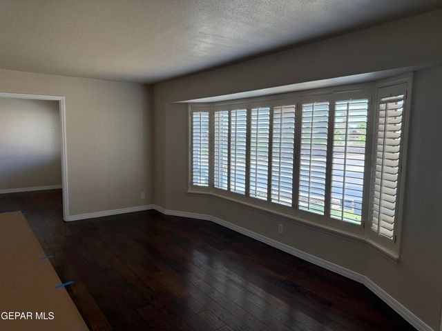 6325 WESTWIND Drive, El Paso, TX 79912