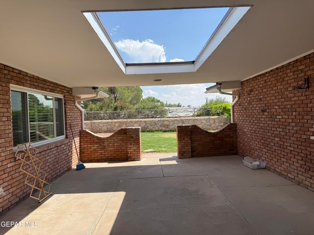 6325 WESTWIND Drive, El Paso, TX 79912