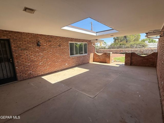 6325 WESTWIND Drive, El Paso, TX 79912