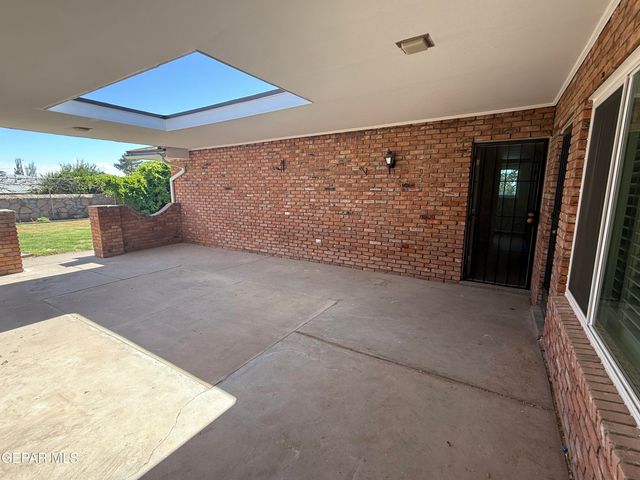 6325 WESTWIND Drive, El Paso, TX 79912