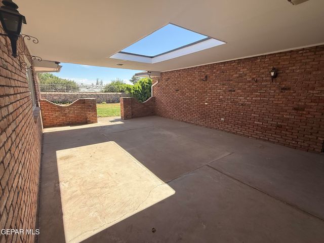 6325 WESTWIND Drive, El Paso, TX 79912