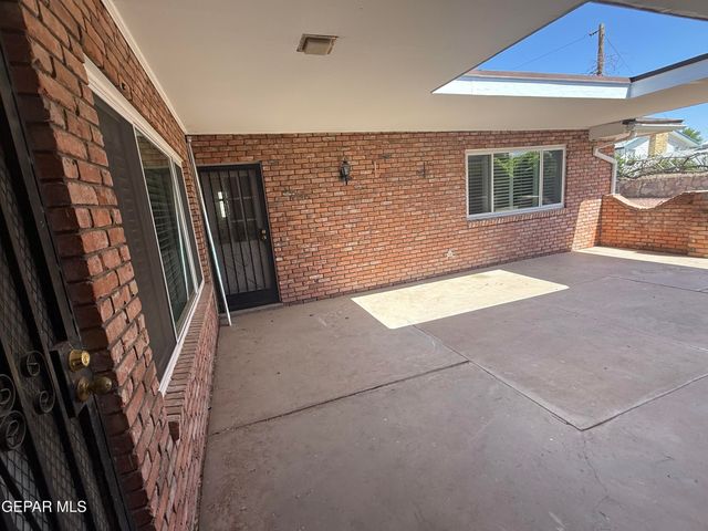 6325 WESTWIND Drive, El Paso, TX 79912