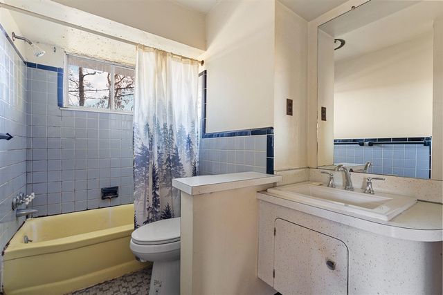 2219 Needham Road, Ann Arbor, MI 48104