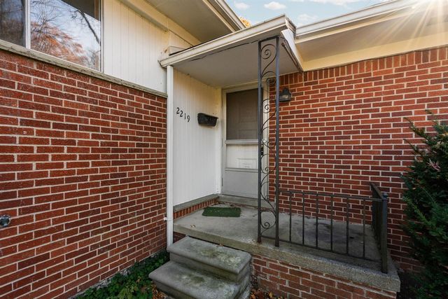 2219 Needham Road, Ann Arbor, MI 48104