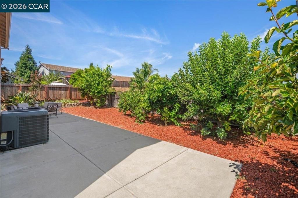 Image 22 of property listing at 1195 Oak Haven Way, Antioch, CA 94531