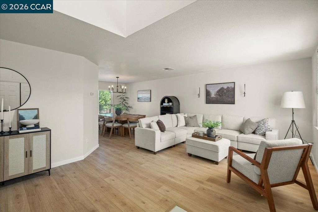Image 3 of property listing at 1195 Oak Haven Way, Antioch, CA 94531