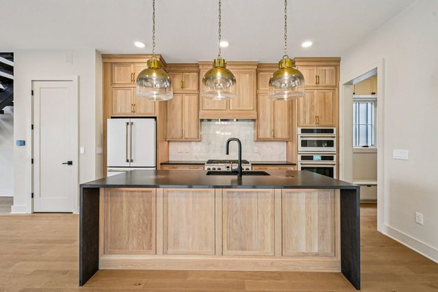 2822 Kobuk Drive, Columbus, OH 43228