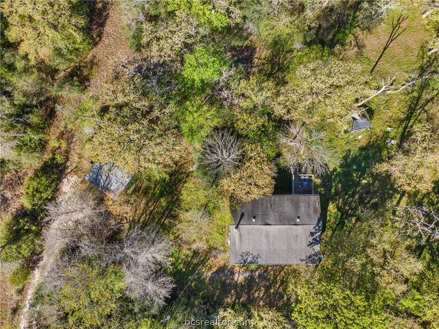 15409 Piney Oaks Lane, Iola, TX 77861