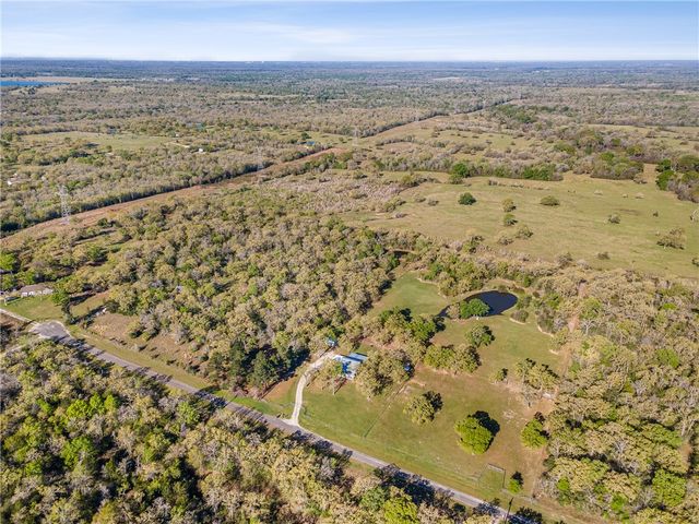 15409 Piney Oaks Lane, Iola, TX 77861