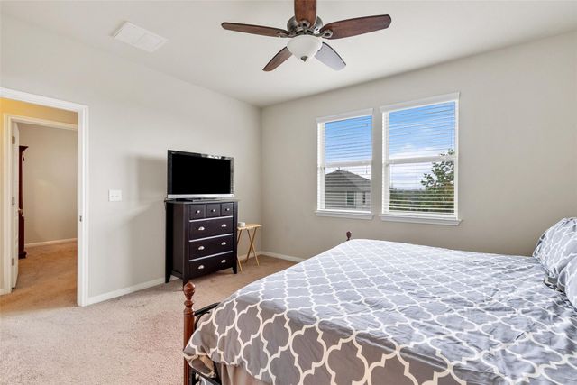 557 Twisted Oaks LN, Buda, TX 78610