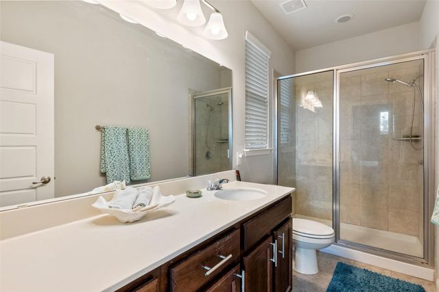 557 Twisted Oaks LN, Buda, TX 78610