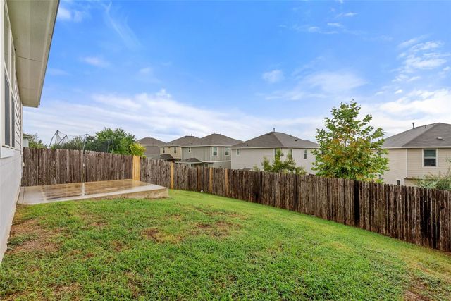 557 Twisted Oaks LN, Buda, TX 78610
