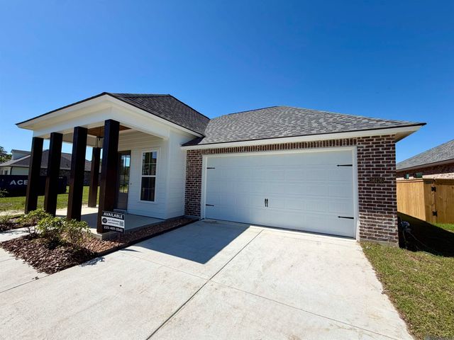 36176 Belle Parc Ave, Geismar, LA 70734