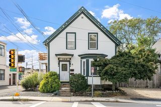 142 Elliott Street, Beverly, MA 01915