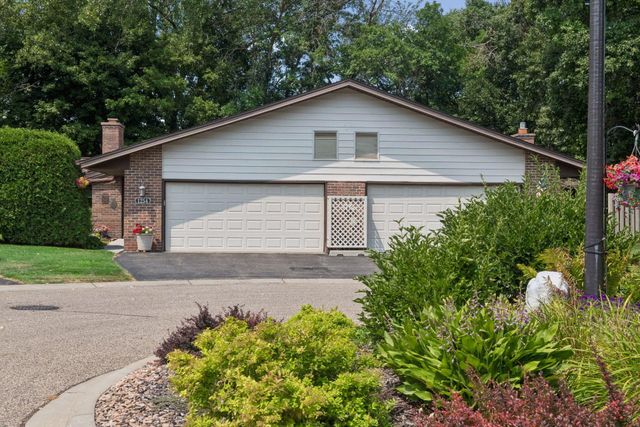 1254 Archer Lane N, Plymouth, MN 55447