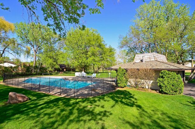 1254 Archer Lane N, Plymouth, MN 55447