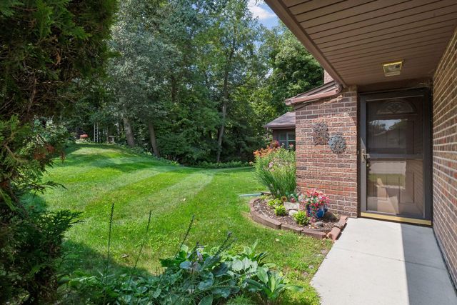 1254 Archer Lane N, Plymouth, MN 55447