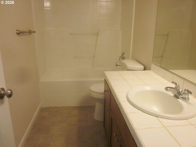 7812 Ne 19TH Way, Vancouver, WA 98664