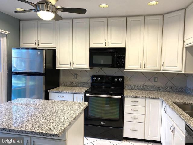 13 DICKENS SQ, Lutherville Timonium, MD 21093