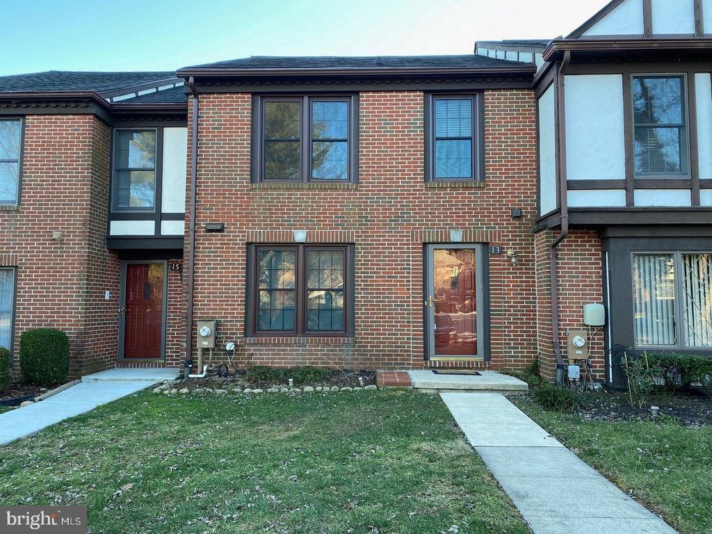 13 DICKENS SQ, Lutherville Timonium, MD 21093