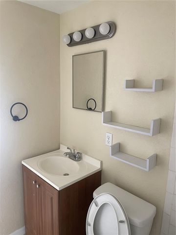 6812 82ND AVENUE N, Pinellas Park, FL 33781