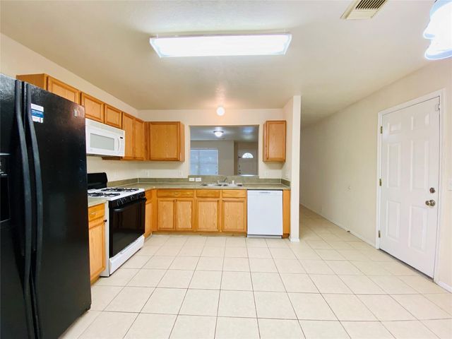 3319 Becker Glen Street, Fresno, TX 77545