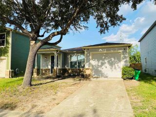 3319 Becker Glen Street, Fresno, TX 77545