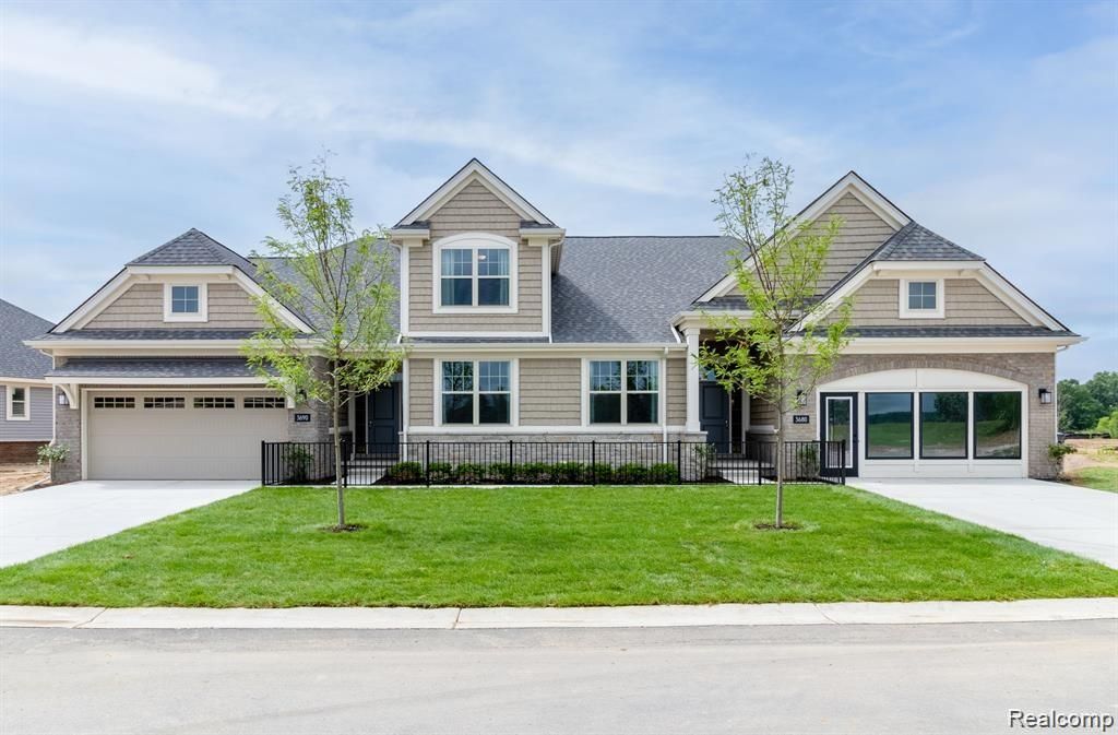 3900 Chatham Place 97, Brighton, MI 48114
