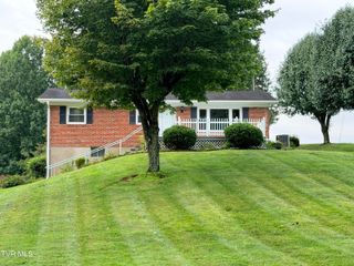 683 Vickars Road, Bluff City, TN 37618