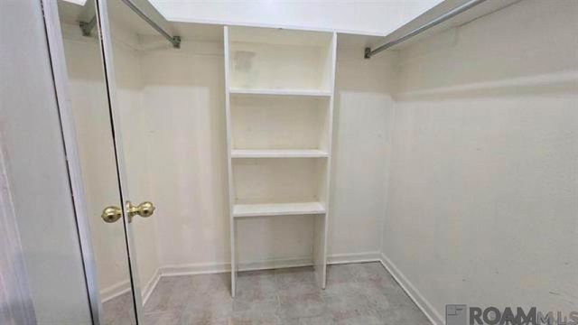 5333 Port Hudson Dr, Baton Rouge, LA 70817