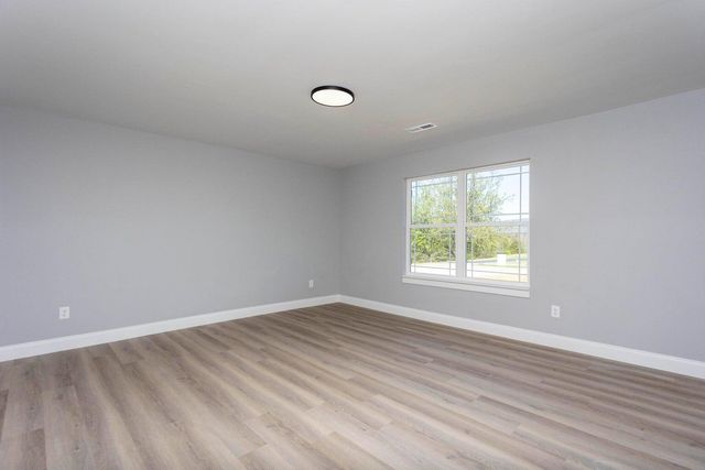 388 Edgewater Avenue, Dayton, TN 37321