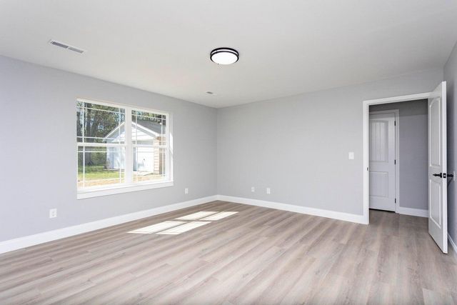 388 Edgewater Avenue, Dayton, TN 37321