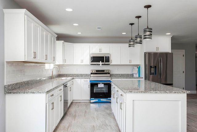 388 Edgewater Avenue, Dayton, TN 37321