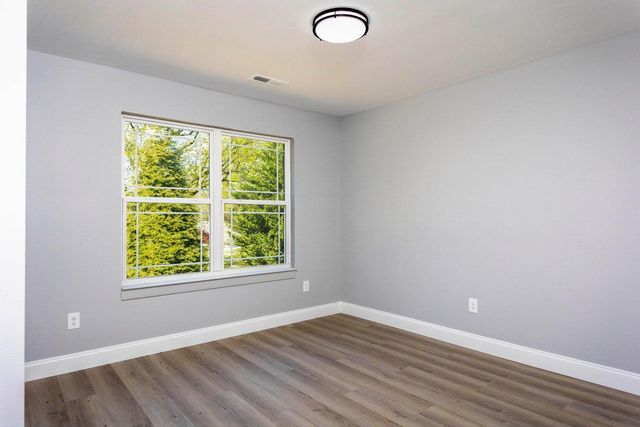 388 Edgewater Avenue, Dayton, TN 37321