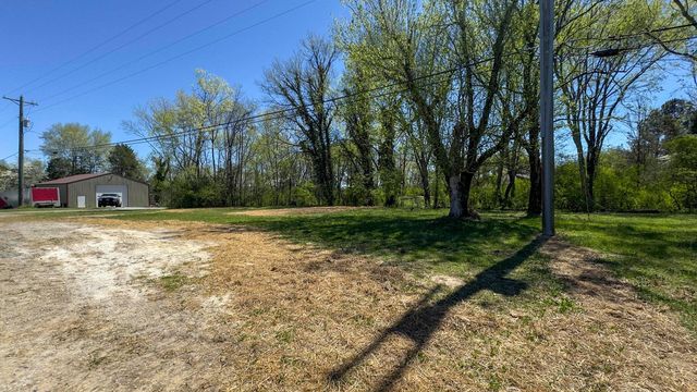 388 Edgewater Avenue, Dayton, TN 37321