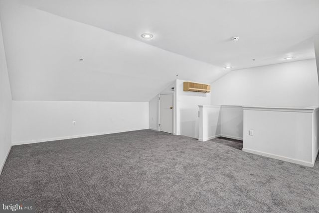 102 ASHLEY WAY, Plymouth Meeting, PA 19462