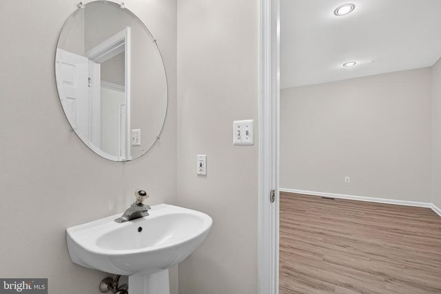 102 ASHLEY WAY, Plymouth Meeting, PA 19462