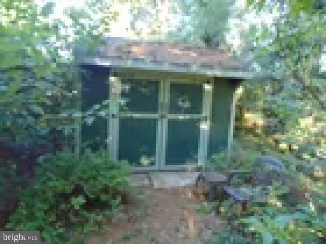 4846 LONDONDERRY RD, Harrisburg, PA 17109