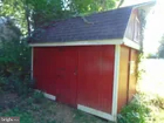 4846 LONDONDERRY RD, Harrisburg, PA 17109
