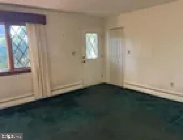 4846 LONDONDERRY RD, Harrisburg, PA 17109
