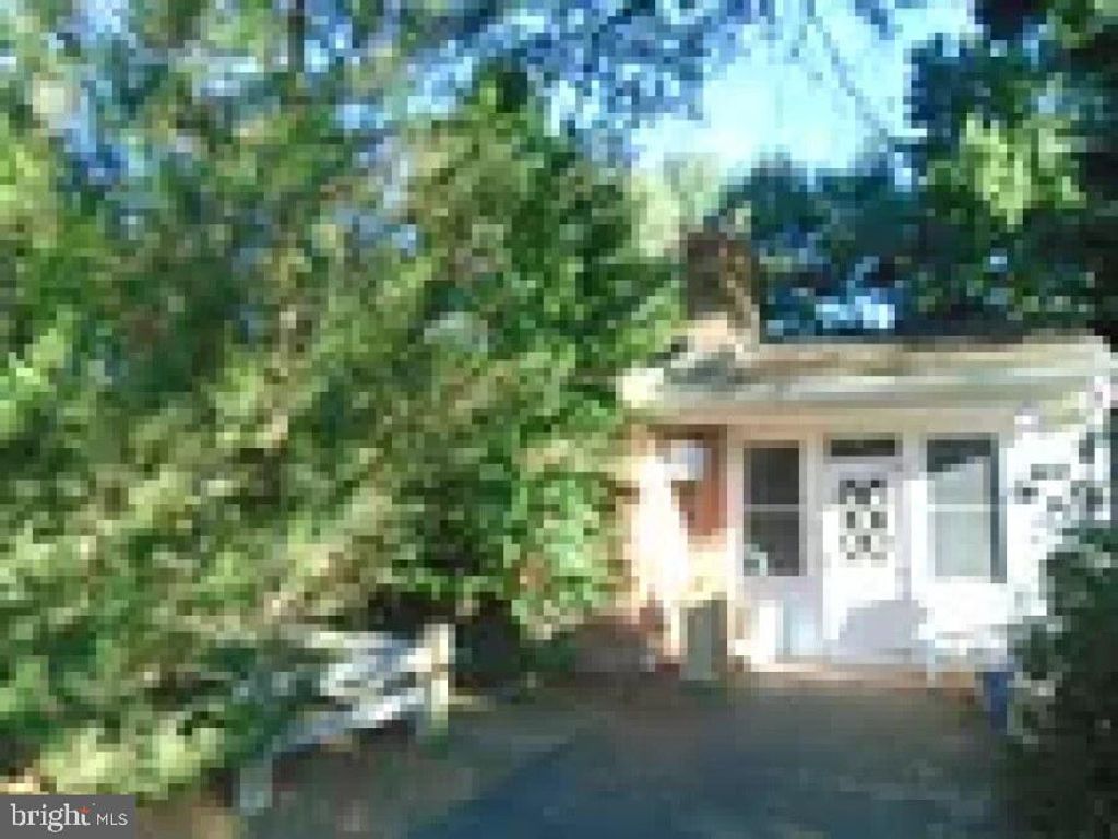 4846 LONDONDERRY RD, Harrisburg, PA 17109