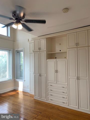 15 SEATON PL NW #1, Washington, DC 20001