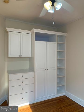 15 SEATON PL NW #1, Washington, DC 20001