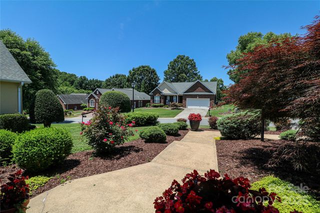 406 Spyglass Hill Place, Salisbury, NC 28144