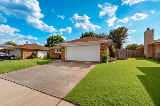 6617 Whitley Road, Watauga, TX 76148