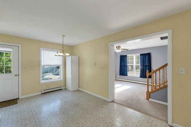 29 Lawrence Road, Salem, NH 03079